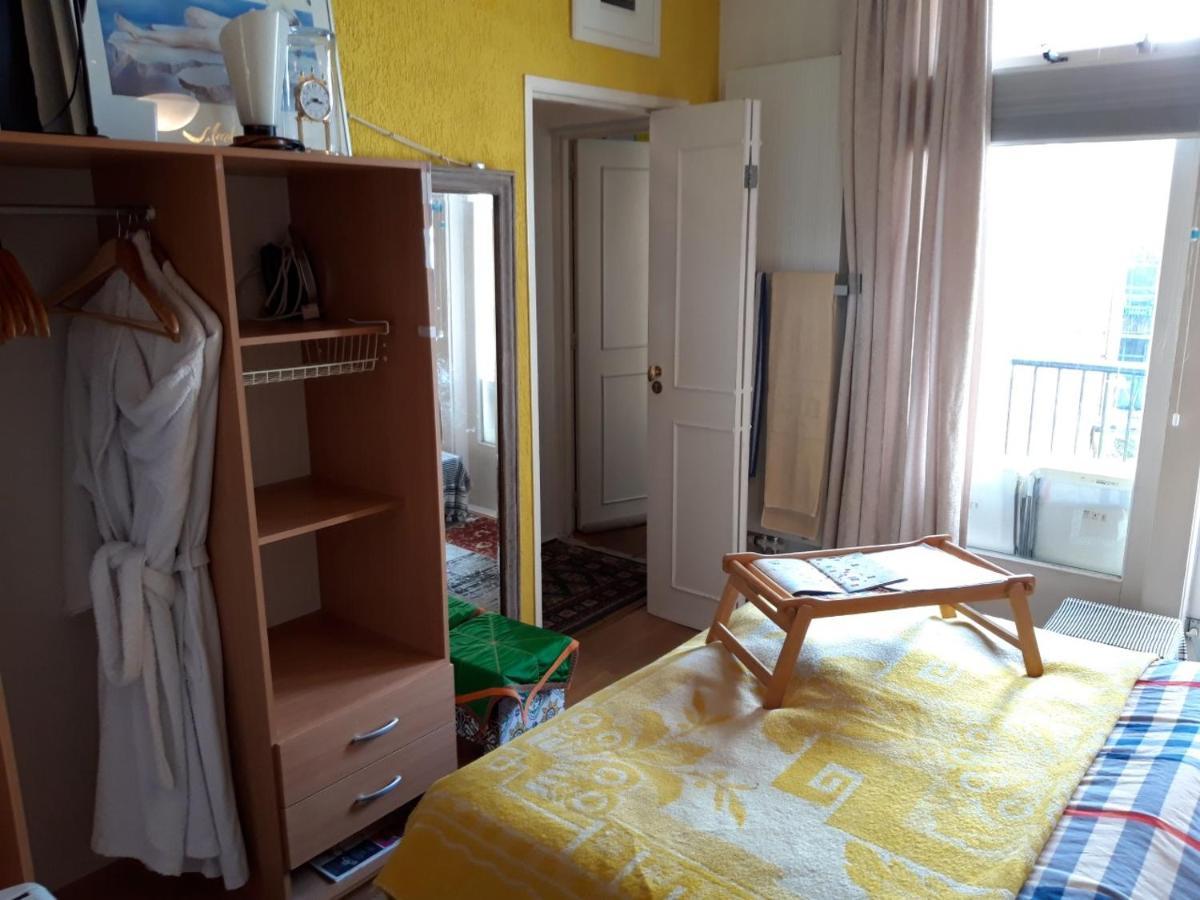 Homey Budget Bedroom Amsterdam Exterior photo